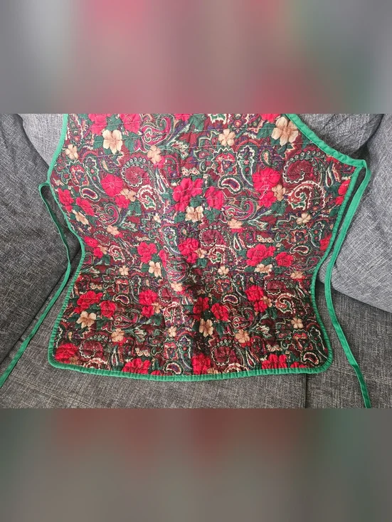 Homemade Quilted Apron - Picture 2 of 6